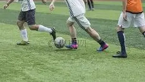 萨卡乌龙助攻阿森纳逆转狼队，2-1惊险领跑英超积分榜