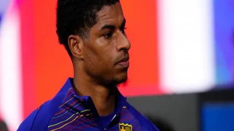 阿根廷女足队员腿部C罗纹身引发争议，她回应：喜爱C罗并非对梅西有偏见